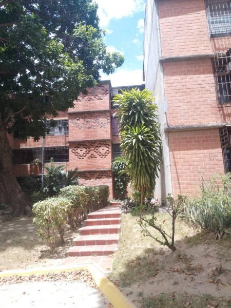 Apartamento en Venta en Parroquia Guarenas Municipio Plaza, Miranda