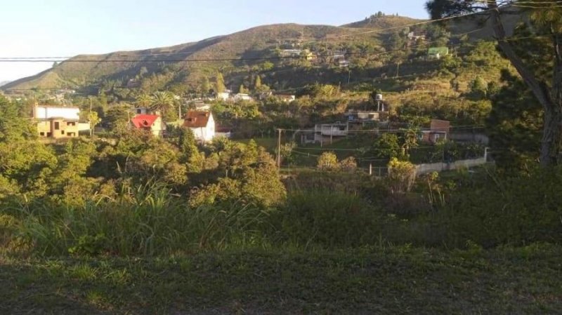 ¡Súper oferta! terreno de 1764 mtrs2 en venta - en La Niebla - El junquito