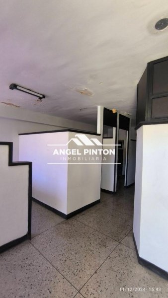 Foto Oficina en Alquiler en Maracaibo, Zulia - U$D 200 - OFA246207 - BienesOnLine