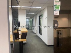 Oficina en Alquiler en prados del este Baruta, Miranda