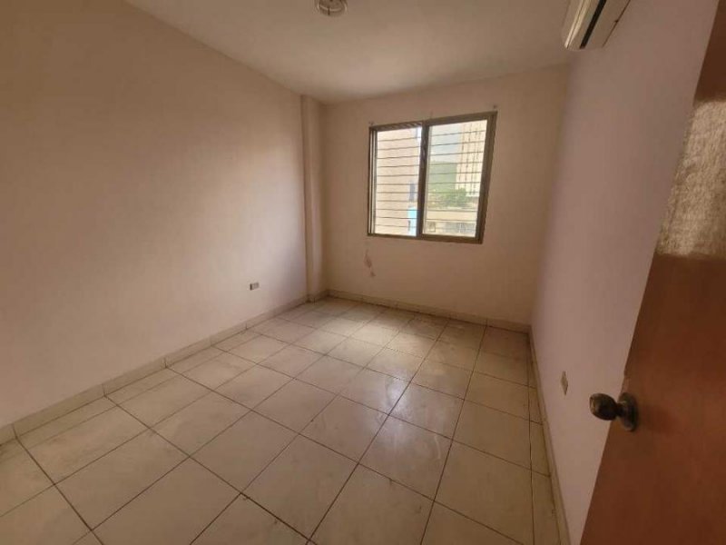 Foto Oficina en Alquiler en Valencia, Valencia, Carabobo - U$D 150 - OFA233451 - BienesOnLine