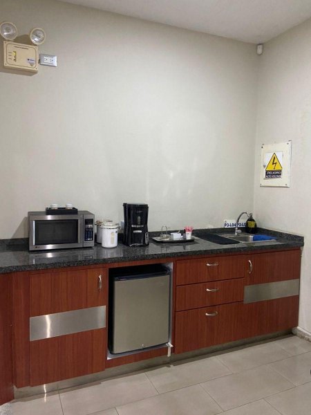 Foto Oficina en Alquiler en Valencia, Valencia, Carabobo - U$D 700 - OFA233899 - BienesOnLine