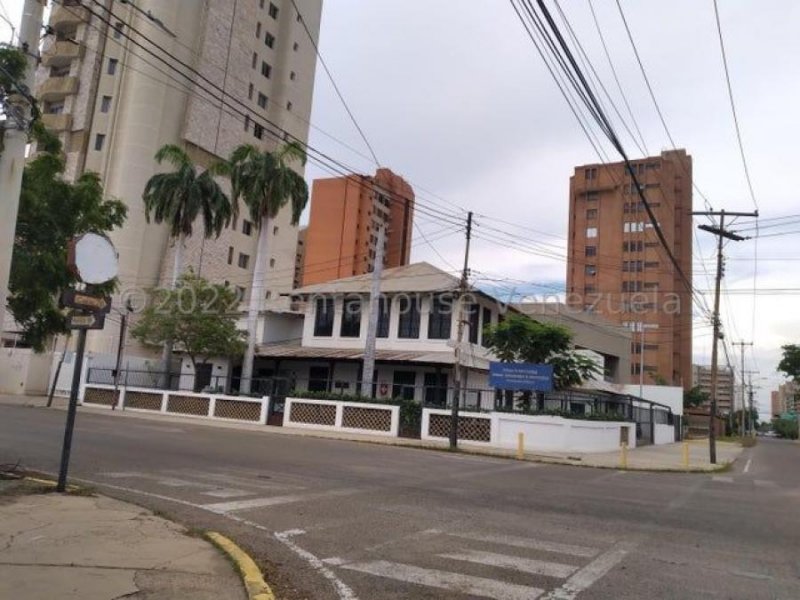 Foto Oficina en Alquiler en Maracaibo, Zulia - U$D 600 - OFA244502 - BienesOnLine