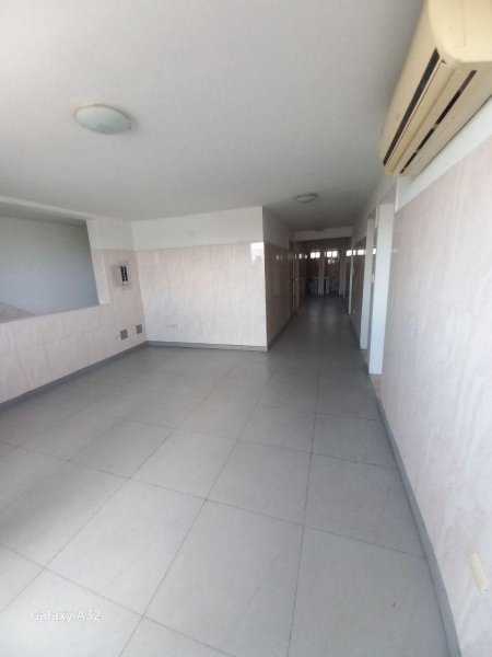 Foto Oficina en Alquiler en Centro-Oeste, Barquisimeto, Lara - U$D 2.500 - OFA215855 - BienesOnLine