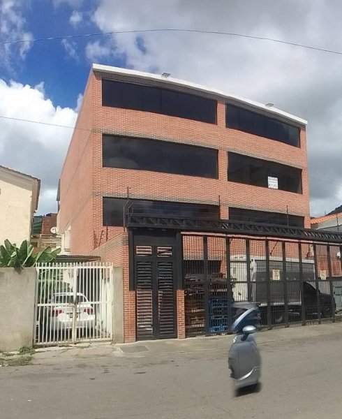 Foto Oficina en Alquiler en El Paraíso, La Fuente, Distrito Federal - U$D 500 - OFA236028 - BienesOnLine