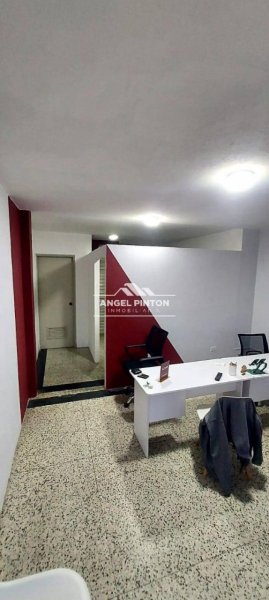 OFICINA EN ALQUILER EN ZAPARA MARACAIBO API 6935 JANETTE PEREZ