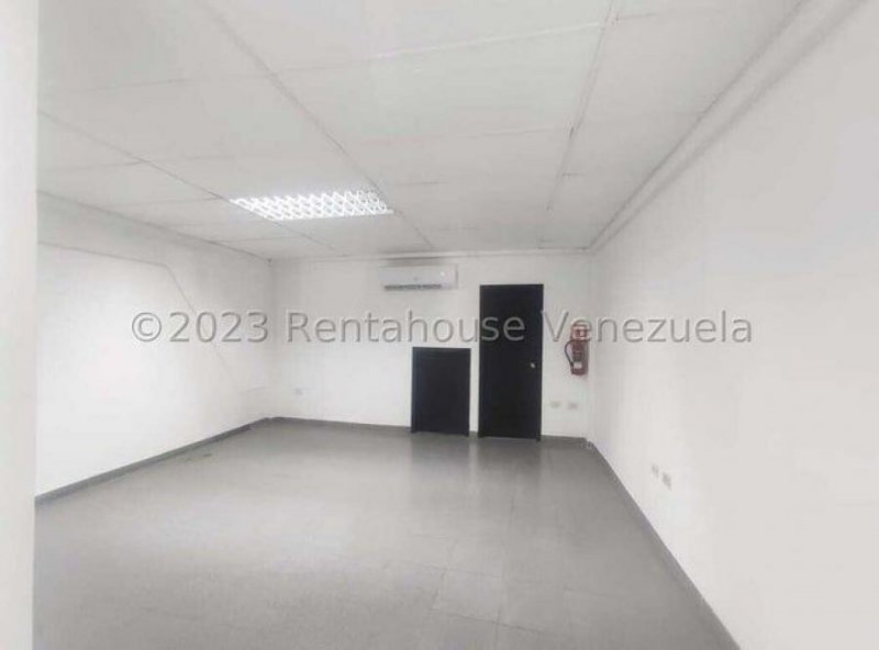 Foto Local en Alquiler en Maracaibo, Zulia - U$D 240 - LOA217758 - BienesOnLine