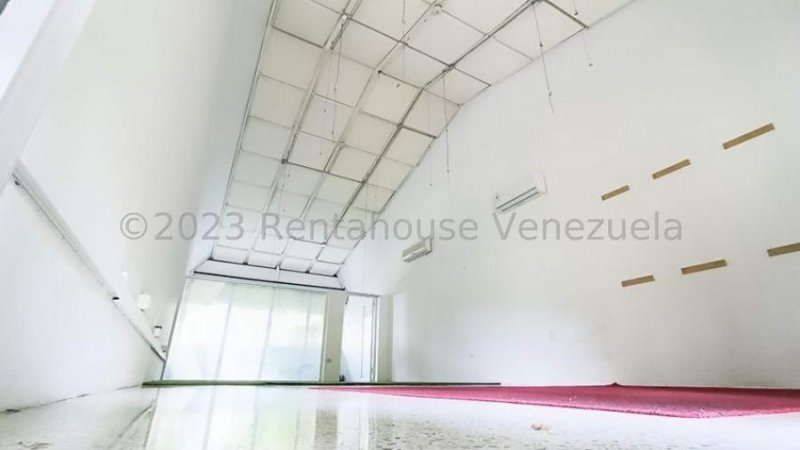 Oficina en Alquiler Tzas del Avila - Caracas # 24-20009 G. 04143054662 / 04143247646