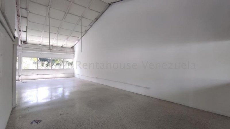 Oficina en Alquiler Tzas del Avila - Caracas # 24-20027 G. 04143054662 / 04143247646