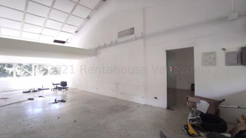 Oficina en Alquiler Tzas del Avila - Caracas # 24-20046 G. 04143054662 / 04143247646