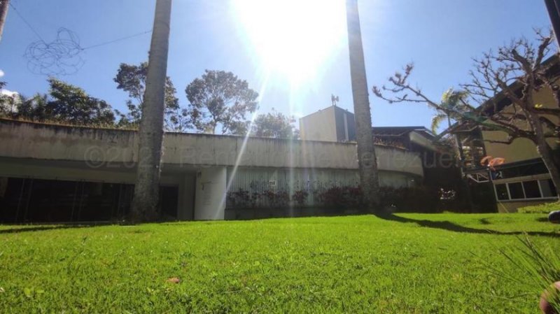 Oficina en Alquiler en terrazas del avila Caracas, Distrito Federal