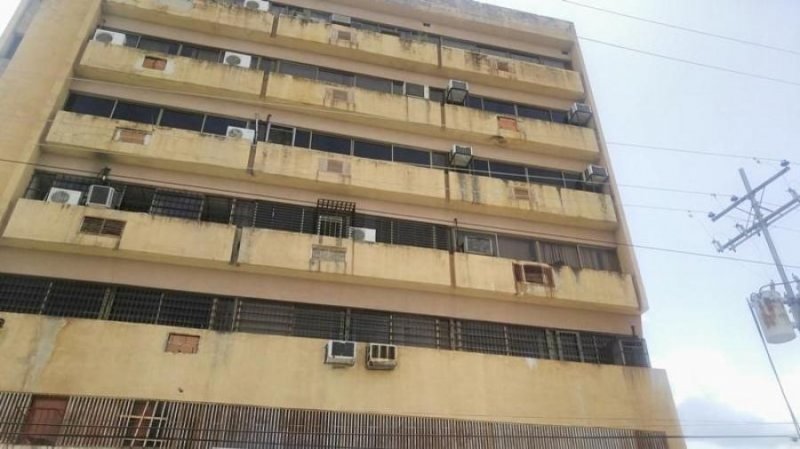 Foto Oficina en Venta en Avenida bolivar sur, Valencia, Carabobo - U$D 12.800 - OFV133719 - BienesOnLine