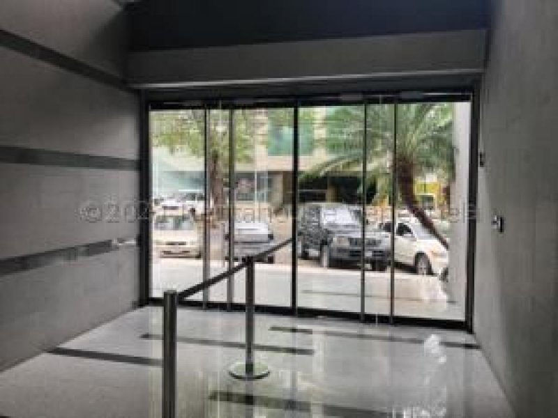 Foto Oficina en Venta en Valencia, Valencia, Carabobo - U$D 100.000 - OFV156998 - BienesOnLine