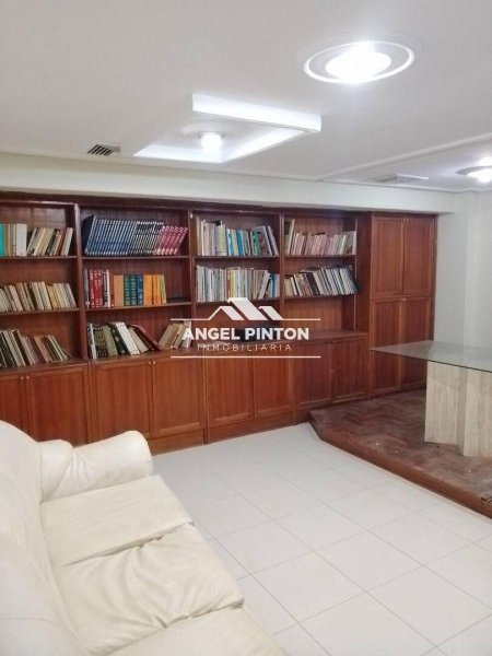 Foto Oficina en Venta en ESTE, Maracaibo, Zulia - U$D 75.000 - OFV240911 - BienesOnLine