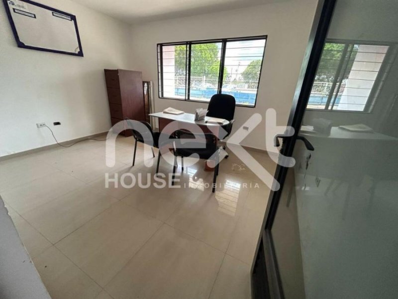 Foto Oficina en Alquiler en Tía Juana, Zulia - U$D 4.000 - OFA227584 - BienesOnLine