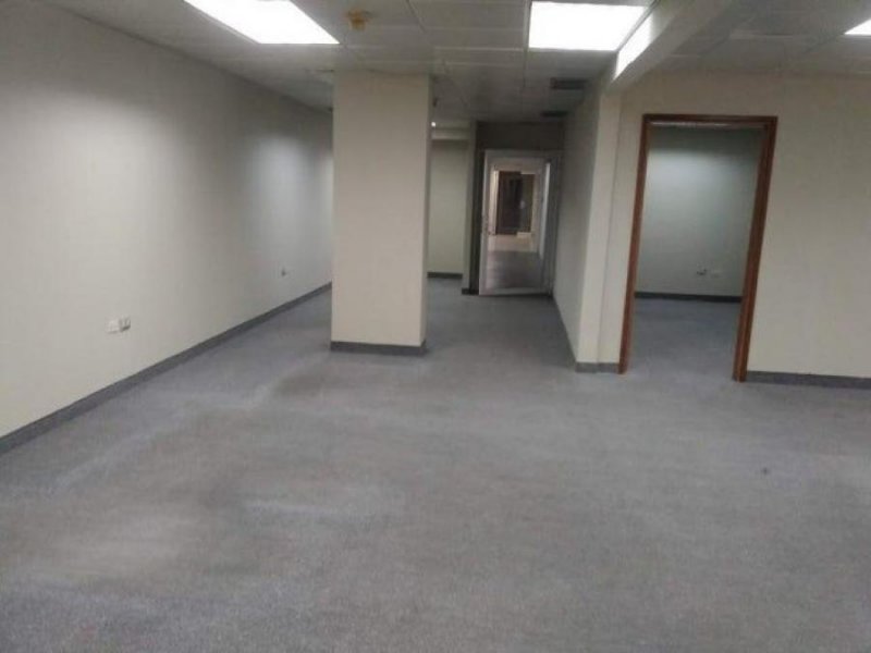 Foto Oficina en Alquiler en Maracaibo, Zulia - U$D 400 - OFA229858 - BienesOnLine