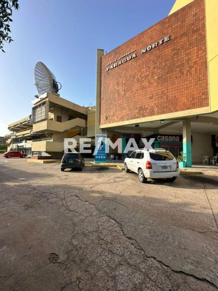 Oficinas en Venta C.C. La Paragua. Remax Millenium