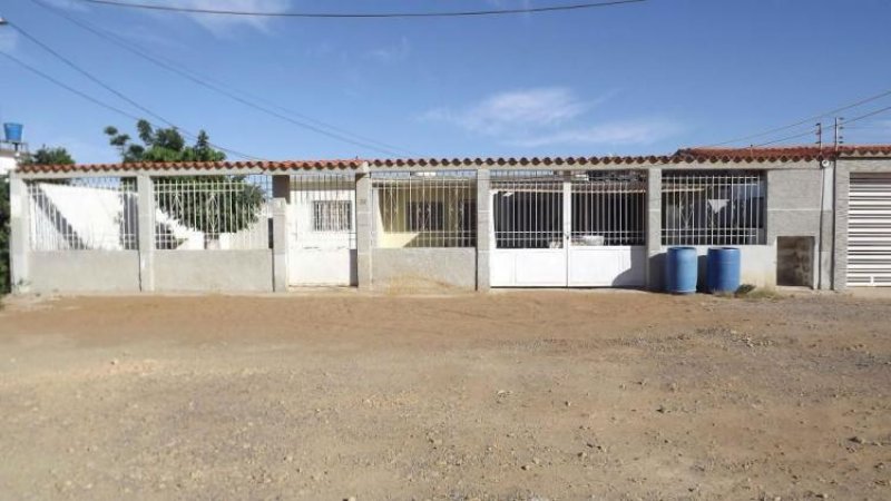 Foto Casa en Venta en Punto Fijo, Falcón - CAV98427 - BienesOnLine