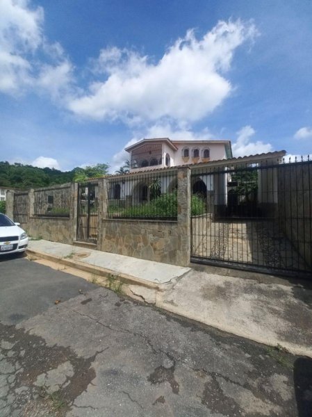 Foto Casa en Venta en Terrazas los Nísperos, Los Nísperos, Carabobo - U$D 74.000 - CAV208928 - BienesOnLine