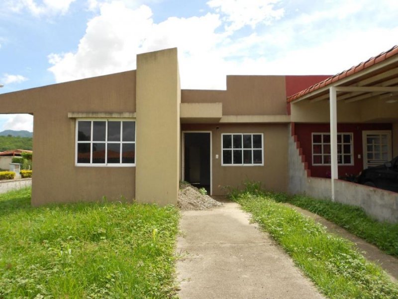 Foto Casa en Venta en El Marquez, Guatire, Miranda - U$D 19.000 - CAV180055 - BienesOnLine