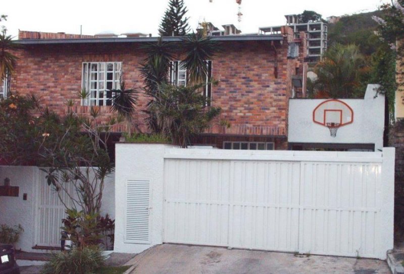 ORIPOTO, CASA EN VENTA.