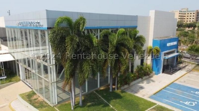 Foto Local en Venta en Maracaibo, Zulia - U$D 3.000.000 - LOV221790 - BienesOnLine