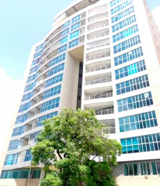 Apartamento en Venta en Sabana Larga Valencia, Carabobo