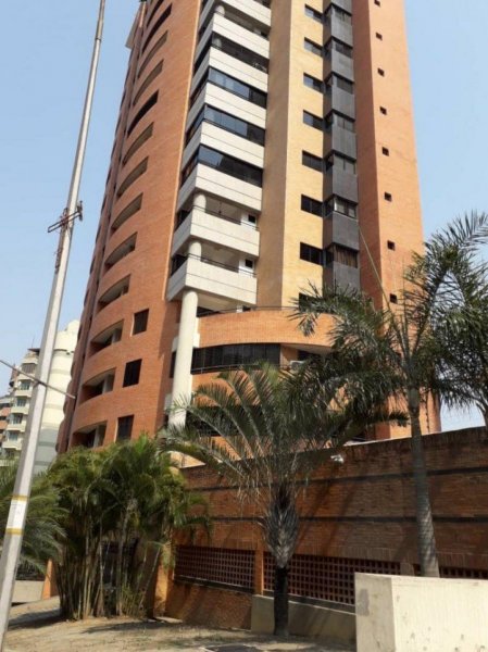 Foto Apartamento en Venta en LA TRIGALEÑA, Valencia, Carabobo - U$D 95.000 - APV144030 - BienesOnLine