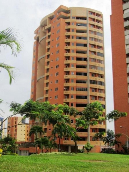 Foto Apartamento en Venta en Valencia, Valencia, Carabobo - U$D 300.000 - APV160727 - BienesOnLine