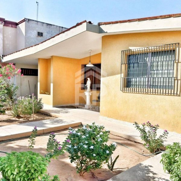 Foto Casa en Venta en Maracaibo, Zulia - U$D 45.000 - CAV241875 - BienesOnLine