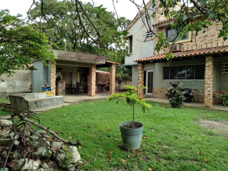 Quinta en Venta en  Colina de Guataparo, Carabobo