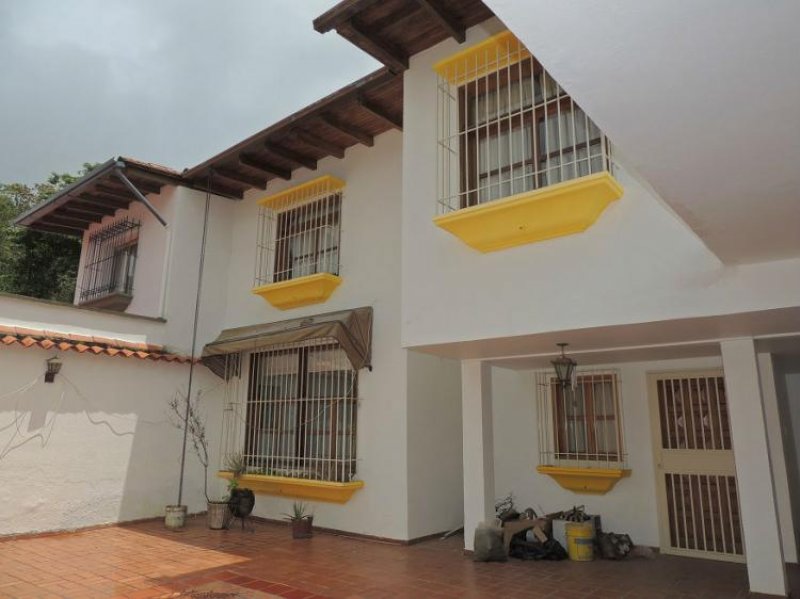 Foto Casa en Venta en POMAROSA, San Antonio de Los Altos, Miranda - BsF 180.000.000 - CAV83759 - BienesOnLine