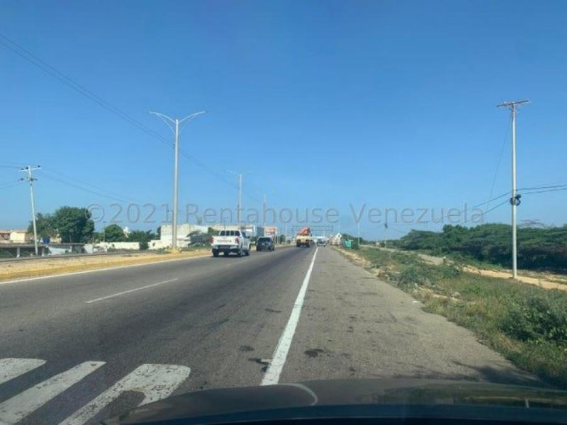 Terreno en Venta en Carirubana El Cardón / Autopista Coro - Punto Fijo Punto Fijo, Falcón