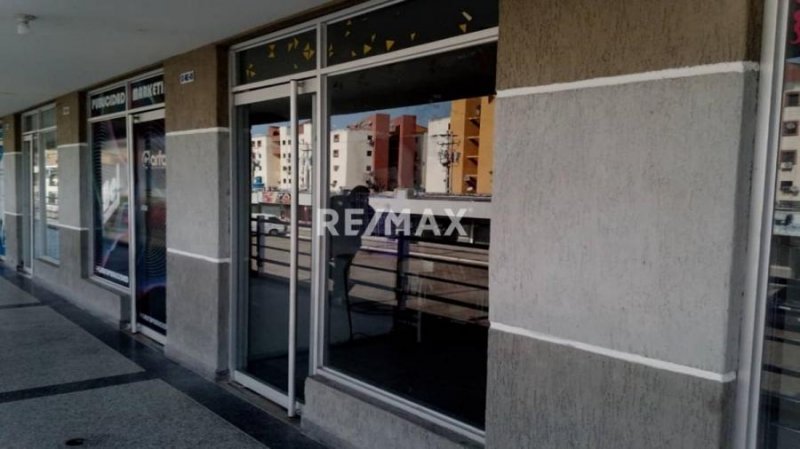 Foto Local en Venta en C.C. Paseo Paraparal, municipio los Guayos, Estado, Centro Comercial Paseo Paraparal, municipio los Gu, Carabobo - U$D 11.750 - LOV162707 - BienesOnLine