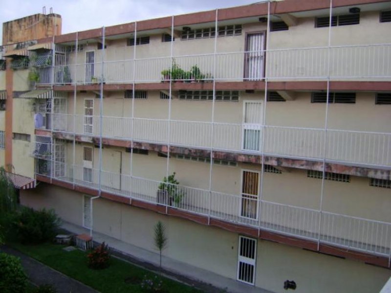 Foto Apartamento en Venta en Caña de Azucar, Maracay, Aragua - BsF 400.000 - APV34454 - BienesOnLine