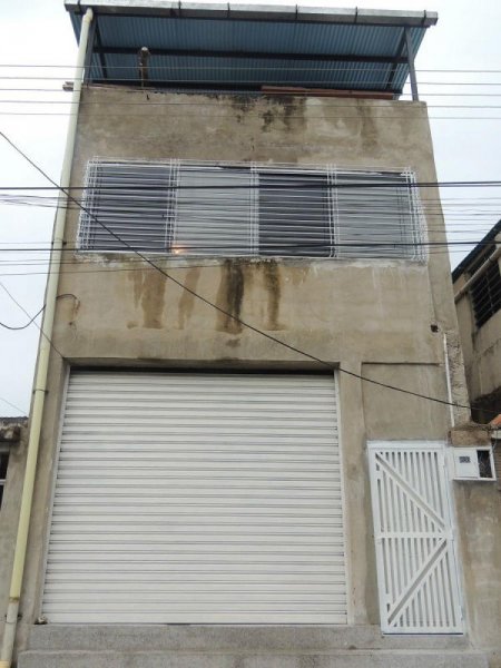 Foto Edificio en Venta en Centro, Maracay, Aragua - BsF 600.000.000 - EDV90671 - BienesOnLine