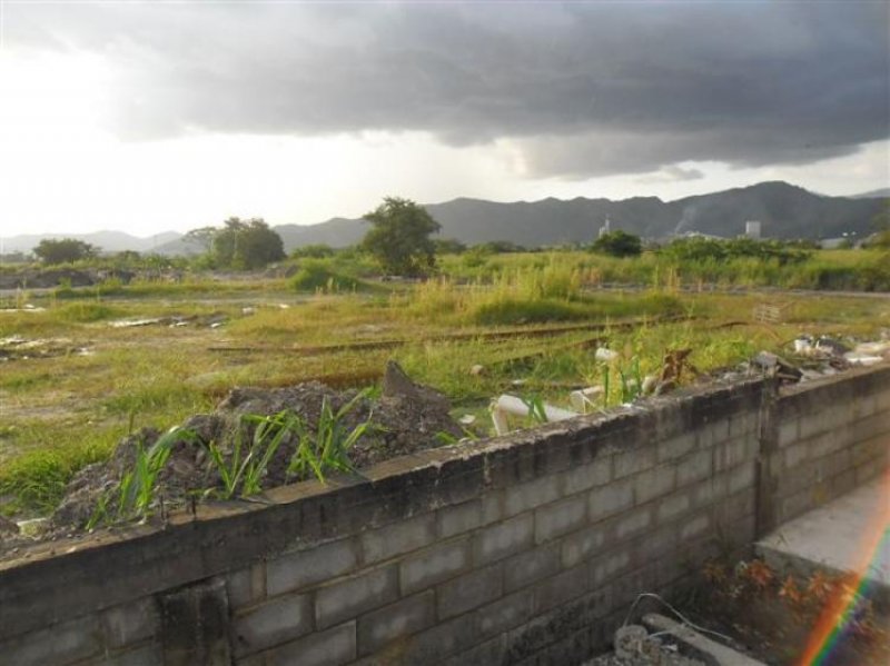 Foto Terreno en Venta en Los Guayos, Carabobo - BsF 10.000.000 - TEV44076 - BienesOnLine