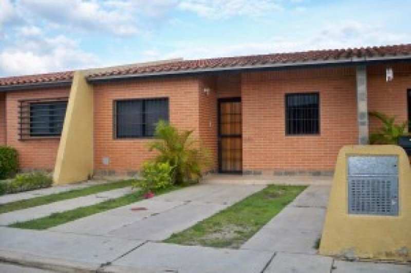 Foto Casa en Venta en Valencia, Carabobo - BsF 800.000 - CAV42526 - BienesOnLine