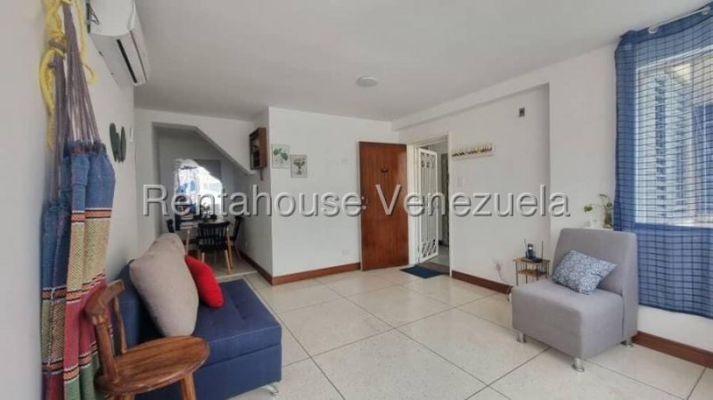 Se alquila acogedor apartamento amoblado en Bello Monte