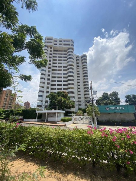 Foto Apartamento en Alquiler en Olegario villalobos, Maracaibo, Zulia - U$D 500 - APA234892 - BienesOnLine