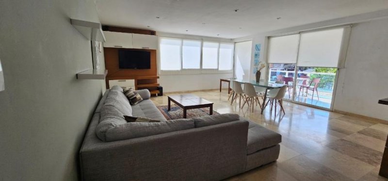 SE ALQUILA APARTAMENTO SECTOR LA LAGO MARACAIBO