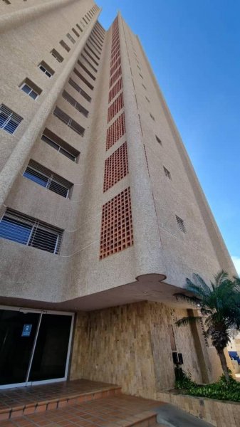 Apartamento en Alquiler en Olegario villalobos Bella vista, Zulia