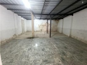 Se Alquila Local Comercial en Naguanagua, CC Lourdes, 95.43m2