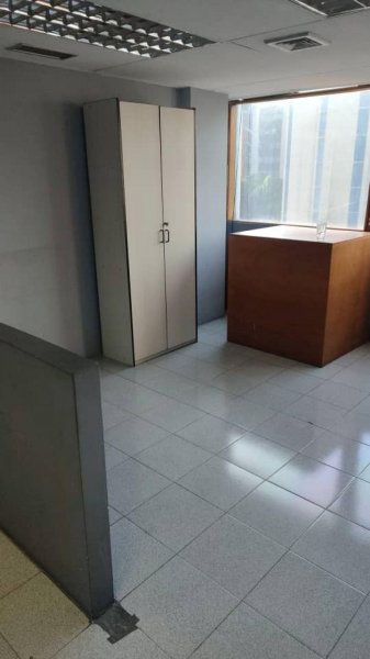 Foto Oficina en Alquiler en CHACAO, CARACAS, Miranda - U$D 320 - OFA231575 - BienesOnLine