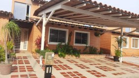 Casa en Alquiler en La Granja Naguanagua, Carabobo