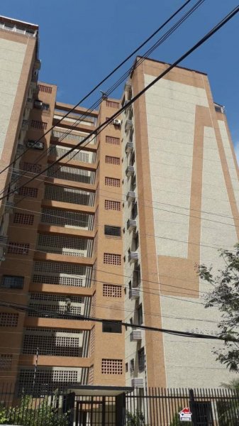 SE VENDE APARTAMENTO EDIF DOÑA TERESITA DELICIAS MARACAIBO