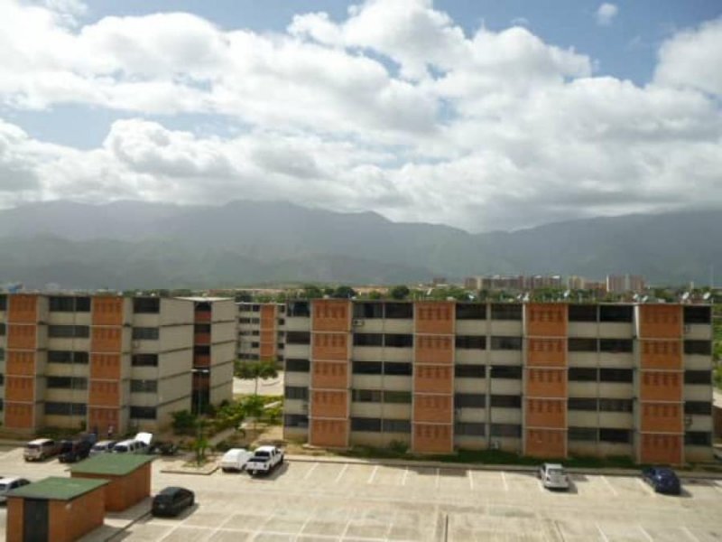 Apartamento en Venta en Plaza Urb. Camino Real, Sector La Colonia, Miranda
