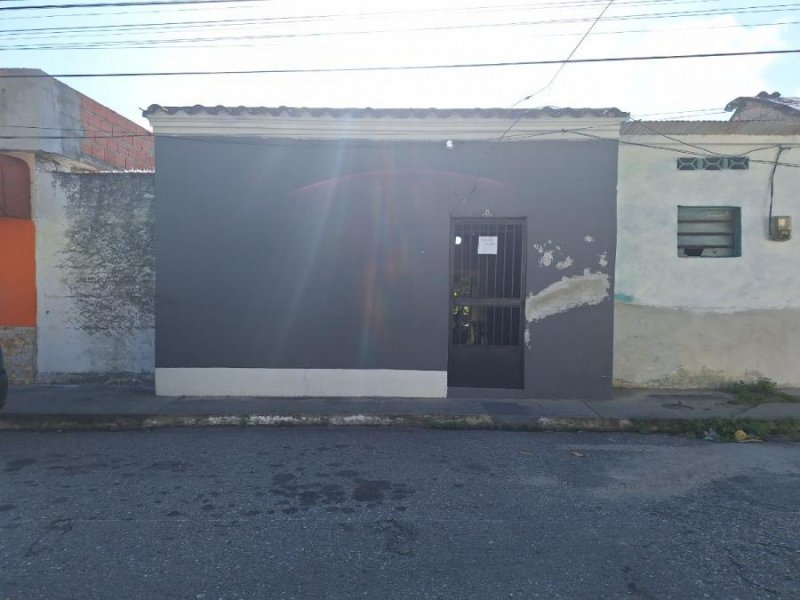 Se vende casa centro independencia con terreno multiproposito, yaracuy 35mil