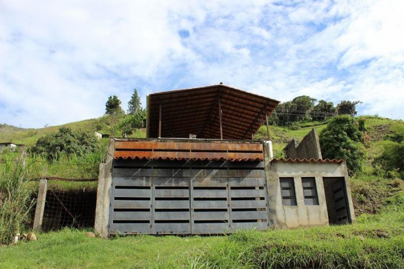 Casa en Venta en Municipio Santos Marquina Mérida, Mérida