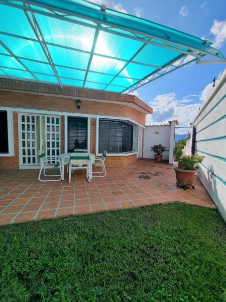 Foto Casa en Venta en Valencia, Carabobo - U$D 180.000 - CAV243057 - BienesOnLine